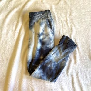 More than magic girl’s Medium 7-8 Granite colored Joggers